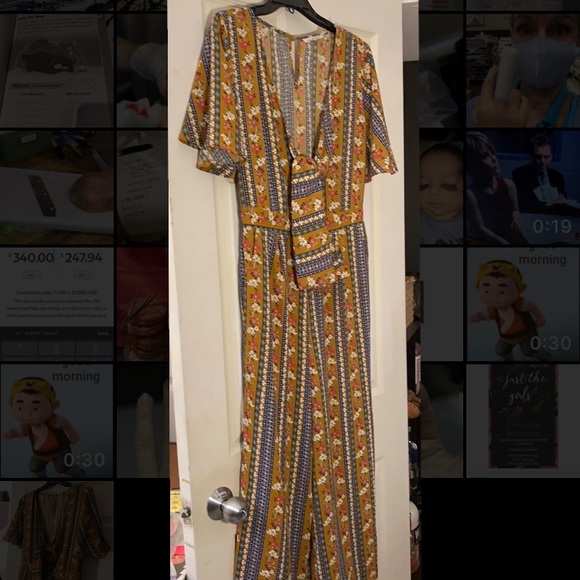 Blu pepper//Floral jumpsuit// - Picture 2 of 4